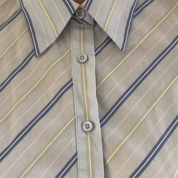 Express work button down….👔🥿👜 - Picture 2 of 3